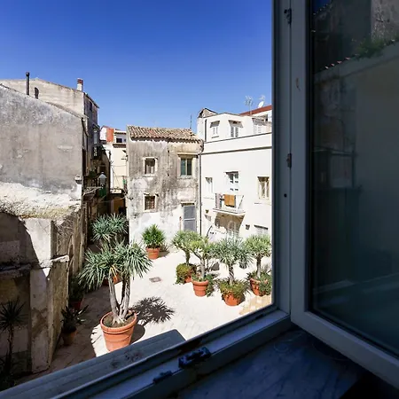 בית הארחה Ortigia Boutique